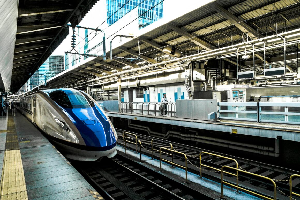 shinkansen train