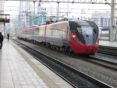 https://railmonsters.com/storage/cms_train_type_page/photos/0/1/211/1211/667519842ed80637934187.jpg