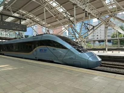 https://railmonsters.com/storage/cms_train_type_page/photos/0/1/322/1322/667d261e7ef9e205860721.jpeg