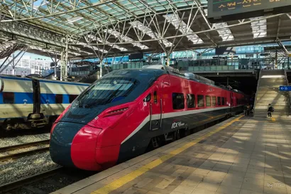 https://railmonsters.com/storage/cms_train_type_page/photos/0/1/359/1359/667d33cac34a1979105500.jpg