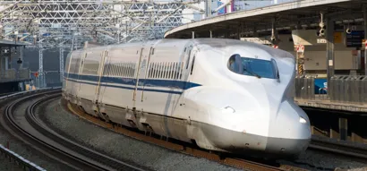 https://railmonsters.com/storage/cms_train_type_page/photos/0/1/397/1397/shinkansen-main-n700_836.jpeg