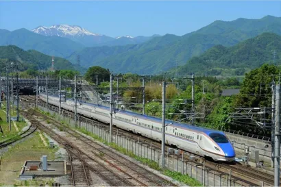 https://railmonsters.com/storage/cms_train_type_page/photos/0/1/462/1462/asama-1_255.jpg