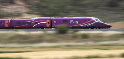 https://railmonsters.com/storage/cms_train_type_page/photos/0/1/604/1604/avlo2_865.jpeg
