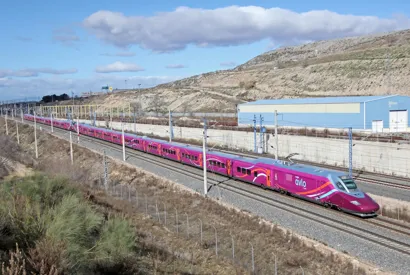 https://railmonsters.com/storage/cms_train_type_page/photos/0/1/607/1607/avlo5_154.jpg