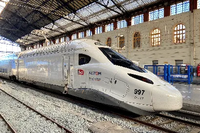 https://railmonsters.com/storage/cms_train_type_page/photos/0/1/889/1889/tgv1_313.png