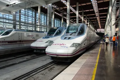 https://railmonsters.com/storage/cms_train_type_page/photos/0/1/983/1983/renfe3_283.webp