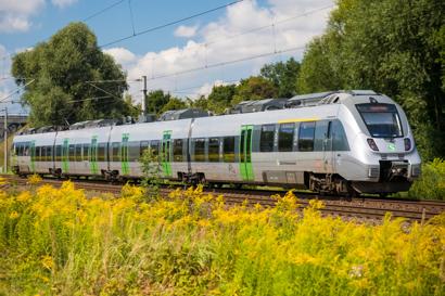 https://railmonsters.com/storage/cms_train_type_page/photos/0/2/105/2105/s-bahn4_232.jpg