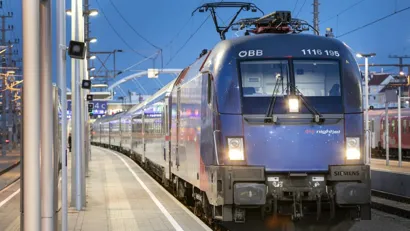 https://railmonsters.com/storage/cms_train_type_page/photos/0/2/113/2113/nightjet2_399.jpg