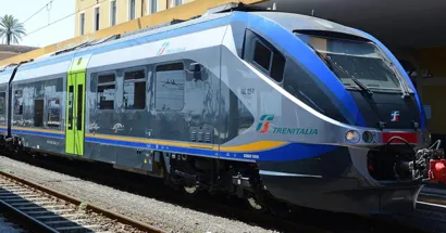 https://railmonsters.com/storage/cms_train_type_page/photos/0/2/128/2128/trenitalia-regionale_773.jpg
