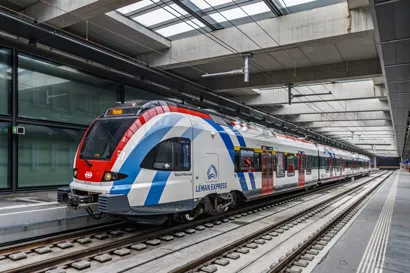 https://railmonsters.com/storage/cms_train_type_page/photos/0/2/359/2359/leman-express5_78.jpg