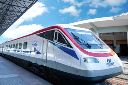 https://railmonsters.com/storage/cms_train_type_page/photos/0/285/361/285361/ic-hellenic-train_94.jpg