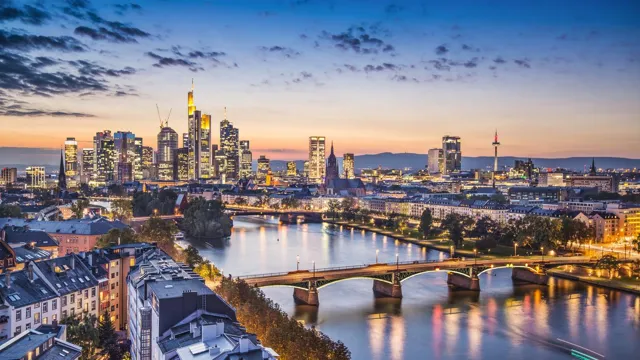 Frankfurt (Main)